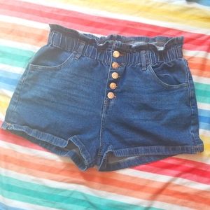 Paper Bag Waist Denim Shorts Size Large by Wild Fable